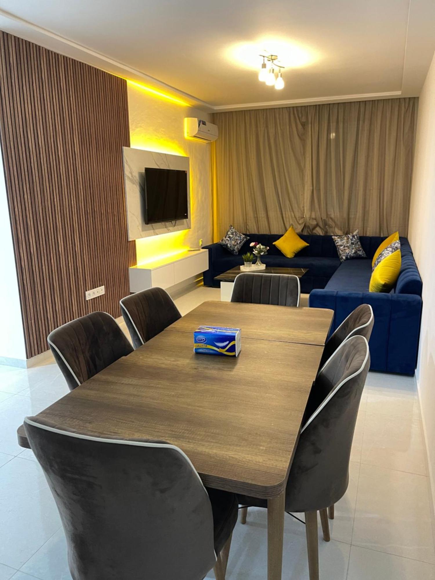 Standing Piscine Et Parking Prive Apartment Tanger